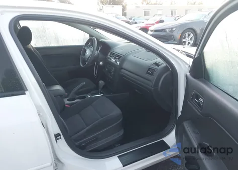 2008 Ford Fusion Se z USA, uszkodzony, nr VIN 3FAHP07Z48R250894